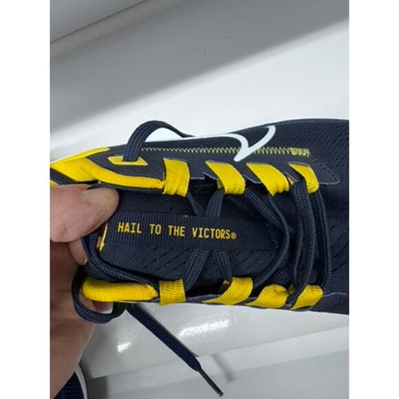 NEW!! "U OF M", Nike Air Zoom Pegasus 3,College, Team Spirit, Univercity, SZ 7.5 - Picture 10 of 16